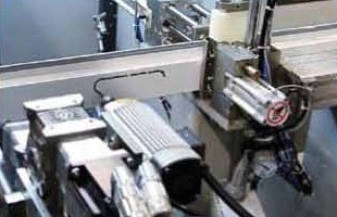 Оборудование для производства ПВХ-окон – MURAT SC-223 автоматическая линия для резки и обработки оконного профиля